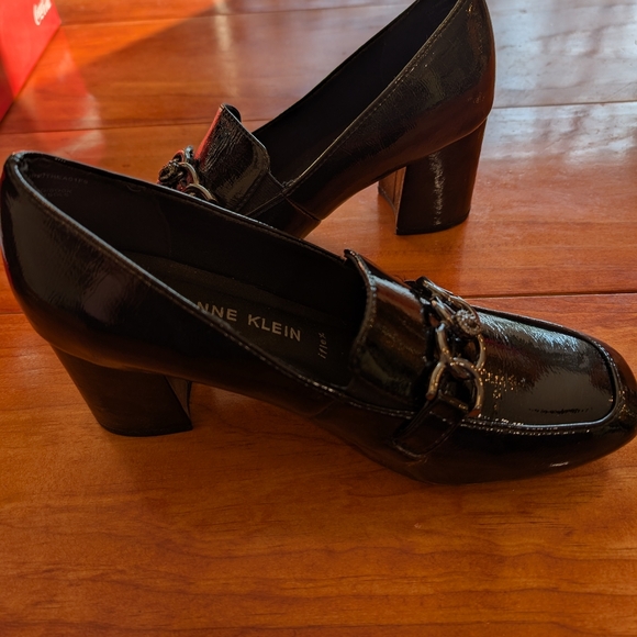 High heel shoes - Picture 3 of 3